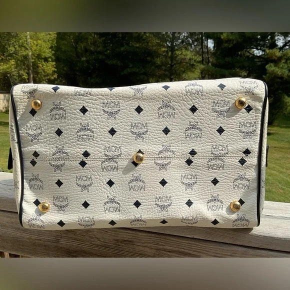 MCM Authentic Vintage Monogram Boston Bag – EUC 👜 - Picture 9 of 13